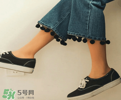 牛仔闊腿褲搭配什么鞋子？闊腿牛仔褲搭配什么鞋子好看？
