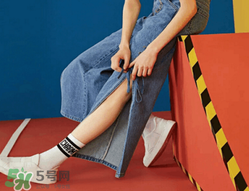 牛仔闊腿褲搭配什么鞋子？闊腿牛仔褲搭配什么鞋子好看？