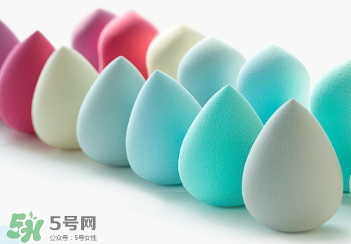 美妝蛋可以干用嗎？美妝蛋使用前要打濕嗎？