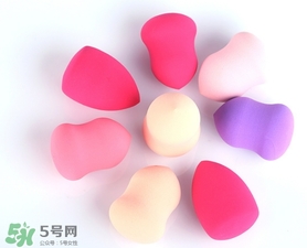 美妝蛋可以干用嗎？美妝蛋使用前要打濕嗎？