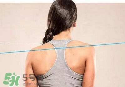 肩膀一邊高一邊低怎么辦？一邊肩膀高一邊肩膀低怎么辦