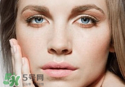 為什么臉上長脂肪粒？臉上長脂肪粒是什么原因