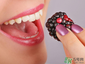 吃桑葚會(huì)拉黑便嗎？吃桑葚大便黑色怎么回事？