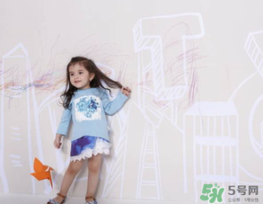 寶寶四月份穿什么衣服？四月份怎么給寶寶穿衣服？