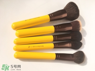 受受狼小黃鴨化妝刷怎么樣？受受狼小黃鴨化妝刷多少錢(qián)？