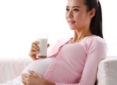 女人補(bǔ)鈣吃什么鈣片好？補(bǔ)鈣鈣片哪個(gè)牌子好