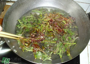 香椿為什么要焯水？香椿怎么焯水？