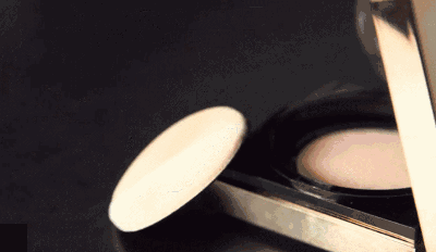 ysl蕾絲氣墊粉餅怎么樣？ysl蕾絲氣墊粉餅好用嗎？