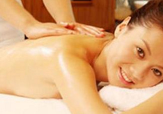 背部怎么刮痧視頻？背部刮痧手法視頻