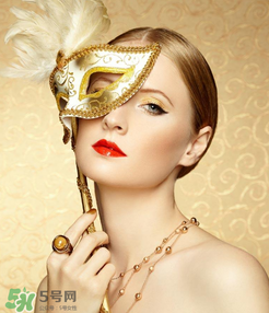 為什么割完雙眼皮后眼睛睜不開？割完雙眼皮后眼睛睜不開是什么原因？