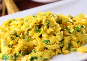 哺乳期可以吃香椿炒雞蛋嗎？哺乳期可以吃香椿炒雞蛋嗎？