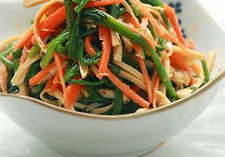 水芹菜怎么吃？水芹菜的做法