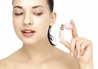 毛囊炎涂什么藥膏最好？毛囊炎用什么藥膏最好