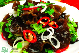 木耳和香椿能一起吃嗎？香椿能和木耳一起吃嗎？