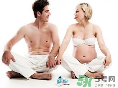 孕期高潮宮縮會怎樣？孕期高潮對小孩有害嗎？