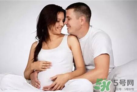 孕期高潮宮縮會怎樣？孕期高潮對小孩有害嗎？