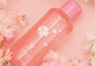 粉撲清潔劑什么牌子好？粉撲清洗劑哪個(gè)牌子好