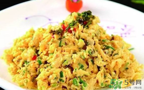 香椿炒雞蛋有什么營養(yǎng)？香椿炒雞蛋有什么功效？