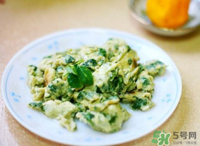 香椿炒雞蛋有什么營養(yǎng)？香椿炒雞蛋有什么功效？