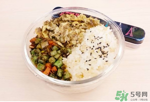 香椿炒雞蛋高血壓能吃嗎？香椿炒雞蛋是否增血壓？