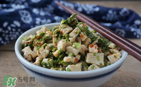 香椿炒豆腐怎么做好吃？香椿炒豆腐的做法