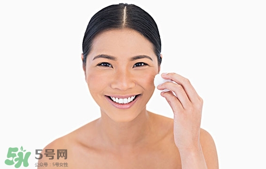 蘭蔻爽膚水適合多大用 蘭蔻爽膚水使用方法 蘭蔻爽膚水適合多大用 蘭蔻爽膚水使用方法