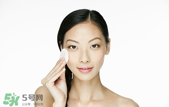 蘭蔻爽膚水適合多大用 蘭蔻爽膚水使用方法 蘭蔻爽膚水適合多大用 蘭蔻爽膚水使用方法