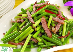 蒜苔不能和什么一起吃？蒜薹不能和什么一起吃？