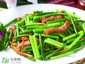 蒜苔不能和什么一起吃？蒜薹不能和什么一起吃？