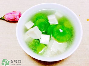 萵筍能和豆腐一起吃嗎？豆腐和萵筍可以一起吃嗎？