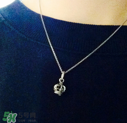 潘多拉項(xiàng)鏈?zhǔn)鞘裁床馁|(zhì)？pandora項(xiàng)鏈?zhǔn)倾y的嗎？