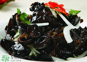 洋蔥和木耳可以一起吃嗎？洋蔥可以和木耳一起炒嗎？