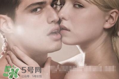 夫妻兩地分居怎么解決生理需求？夫妻兩地分居該如何相處？