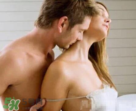 夫妻兩地分居怎么解決生理需求？夫妻兩地分居該如何相處？