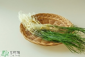 野生蒜的作用與功效 野生大蒜營(yíng)養(yǎng)價(jià)值 野生蒜的作用與功效 野生大蒜營(yíng)養(yǎng)價(jià)值
