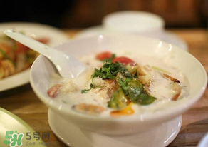 花甲能和豆腐一起吃嗎？花甲和豆腐能一起吃嗎？