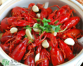 油燜大蝦可以帶上飛機(jī)嗎？油燜大蝦能帶上飛機(jī)嗎？