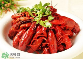 月經(jīng)可以吃油燜大蝦嗎？經(jīng)期能吃油燜大蝦嗎？