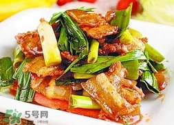 川菜中蒜苗回鍋肉怎么做？蒜苗回鍋肉的做法