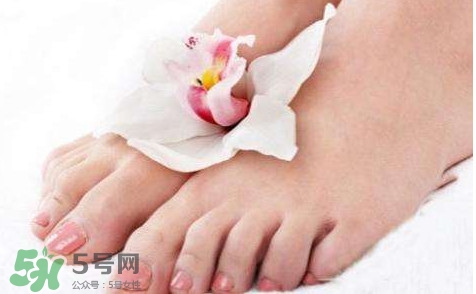 痛風有什么癥狀？女性痛風的初期癥狀