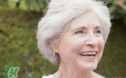 牙齒松動(dòng)怎么回事？牙齒松動(dòng)是什么原因呢