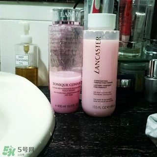 蘭嘉絲汀粉水和蘭蔻粉水哪個(gè)好？蘭嘉絲汀粉水和蘭蔻粉水對(duì)比