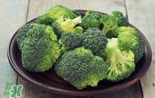 西蘭花焯水用冷水還是熱水？西蘭花焯水多久