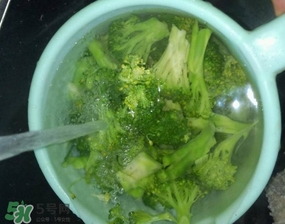西蘭花要焯水嗎？西蘭花要不要焯水