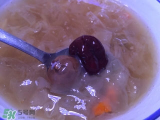 來月經(jīng)想睡覺是咋回事？為什么月經(jīng)期間很困