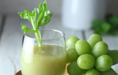 芹菜汁喝生的還是喝熟的？芹菜汁生喝好還是煮熟好