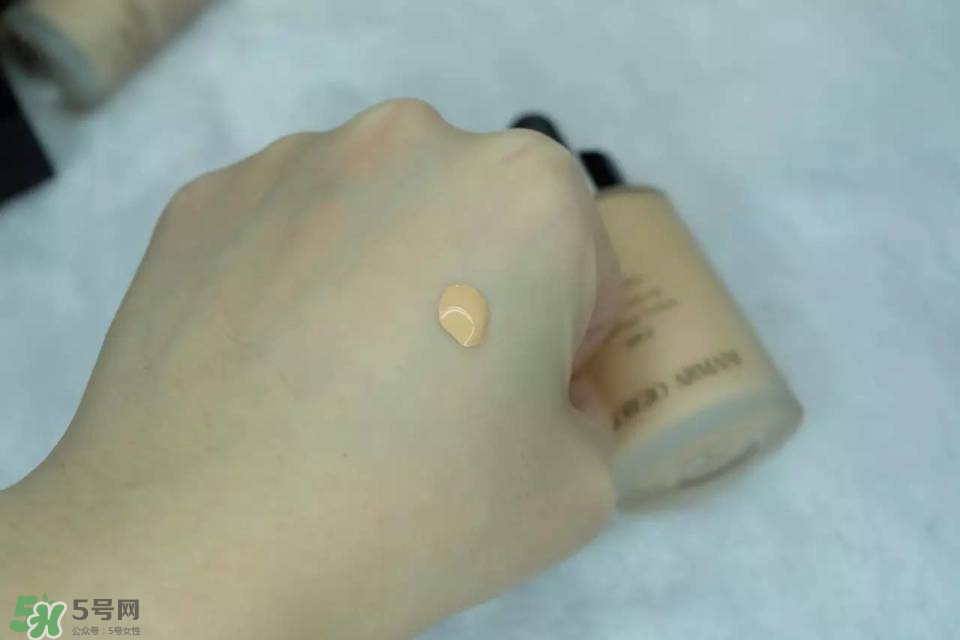 混合皮用什么粉底液？混合皮膚用什么粉底液比較好？