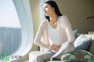 來月經(jīng)想睡覺是咋回事？為什么月經(jīng)期間很困