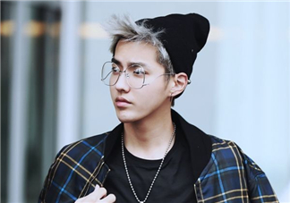 jinnnn眼鏡正品多少錢？jinnnn眼鏡專柜價(jià)格