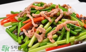 蒜苔炒肉怎么做才好吃？蒜苔炒肉的做法